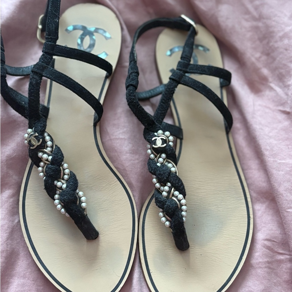 CHANEL Black Sandals with Pearl Accents